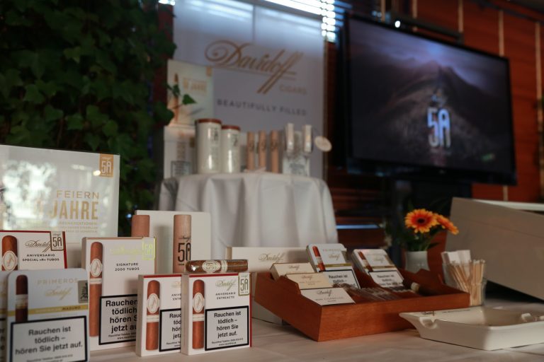 © Davidoff of Geneva Austria