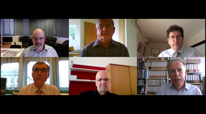 v.l.: obere Reihe: Dr. Bernhard-Michael Mayer, Dr. Schinko, Dr. Ernest Groman; untere Reihe: Dr. Franz Pietsch, Dr. Alfred Uhl, Dr. Heino Stöver © Screenshot