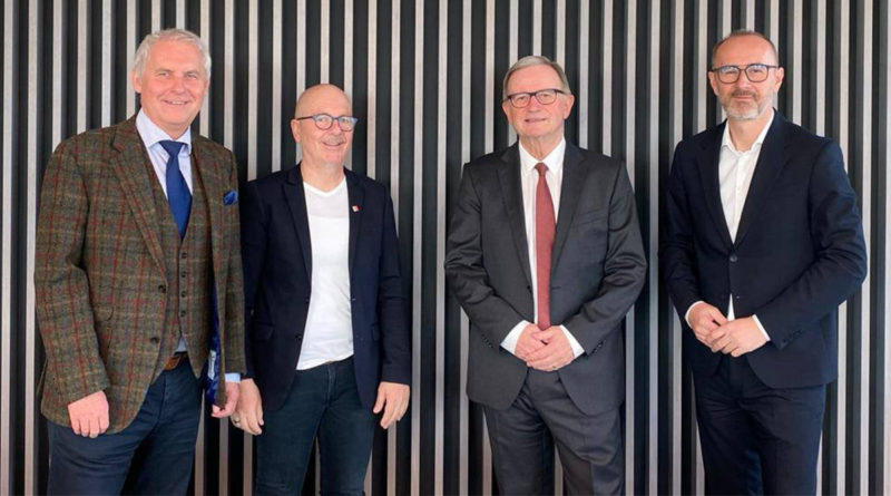 Otmar Schwarzenbohler, Andreas Schiefer, Karlheinz Kopf, Josef Prirschl © WKÖ