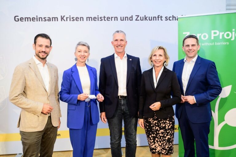 LR Sebastian Suschnig, LHStv.in Gaby Schaunig, Andreas Jesse, GF autArK, Karin Praniess-Kastner, Projektleiterin Zero Project Austria und Kurt Aschbacher, BILLA Vertriebsdirektor für die Region Kärnten/Osttirol. © LPD Kärnten/Varh