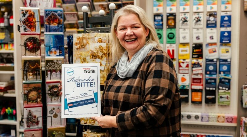 Angelika Bauer, Obfrau der burgenländischen Trafikanten, lädt beim Spenden zum Aufrunden ein. © WKB