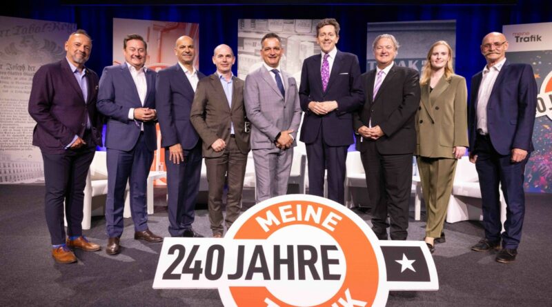(v.l.) Ralf-Wolfgang Lothert, JTI Austria; Kurt Egger, Nationalrat und Generalsekretär Wirtschaftsbund Österreich; Alexander Schönegger Managing Director Philip Morris Austria; Hannes Hofer, Geschäftsführer Monopolverwaltung GmbH; Wolfgang Streißnig, Obmann des Bundesgremiums der Trafikanten; Harald Mahrer, Präsident der Wirtschaftskammer Österreich; Erwin van Lambaart, Generaldirektor Österreichische Lotterien; Jennifer Wieckhorst, Legal & External Affairs Manager Austria, BAT; Franz Groschan, Präsident Behindertenverband und Obmann Bezirksarbeitsgemeinschaft Zwettl © WKO Bundesgremium Tabaktrafikanten