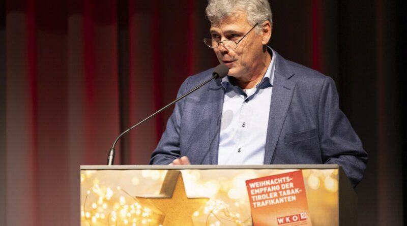 Landesgremialobmann Martin Wacker bei seiner Eröffungsrede © WKT/DieFotografen