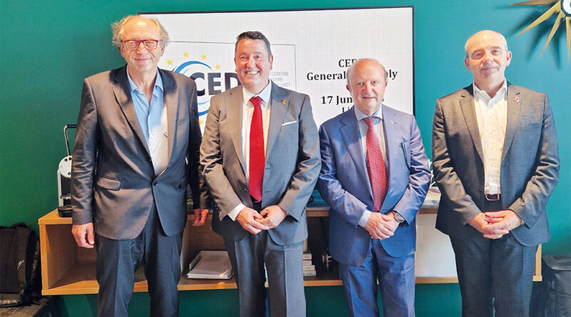 CEDT-Präsident Peter Schweinschwaller, Vizepräsident Miguel Ángel Martínez Cuadrado, Schriftführer Mario Antonelli und Philippe Coy (v. l.). © CEDT