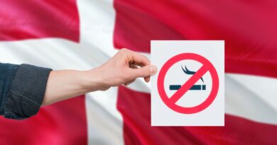 Nur das Rauchen zu verbieten geht der dänischen Initiative nicht weit genug. © AdobeStock/sezerozger