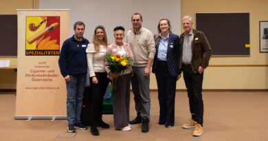 (v.l.) Martin Sturm (Finanzreferent), Ursula Helfert (Schriftführerin), Gabriele Morawek (Präsidentin), Simon Wagner (Vizepräsident), Caroline, Aumüller-König (kooptiertes Vorstandsmitglied), Gerald Egger (Finanzreferent Stellvertreter) © VCPÖ
