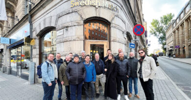 Die Gewinner der Reise gemeinsam mit den PMAT-Vertretern und den Fachmedien. © PMAT