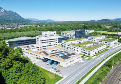 Die UKO Microshops AG im Wissenspark Puch-Urstein, eingebettet in ein Umfeld mit umfassender Infrastruktur und der IT-starken FH – von Moritz Unterkofler als „Salzburger Silicon Valley“ bezeichnet. © UKO Microshops