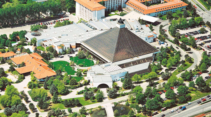 Das Eventhotel Pyramide & Congress Center in Vösendorf überzeugt durch seine Lage, seine Kapazitäten und sein Ambiente. © privat