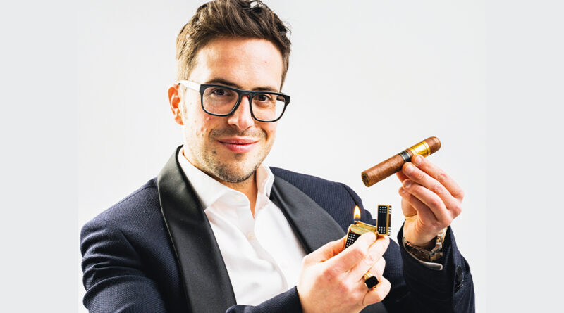 Reinhard Pohorec, Zigarrengenießer und Experience Designer © Reinhard Pohorec